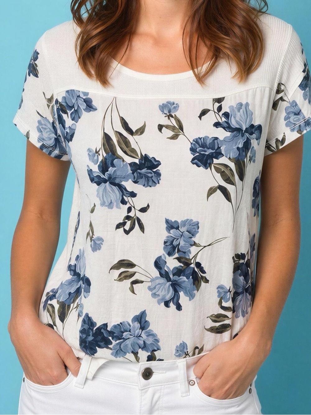 Lungo L’arno White Scoop Neck Top with Blue Floral Print - Picture 3 of 5